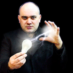 Mago Richard: Benvidos isto &eacute; maxia
