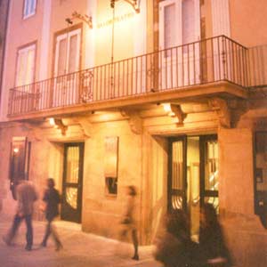 Fachada do Salón Teatro