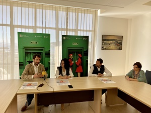 Presentación Ás oito da tarde en Cee